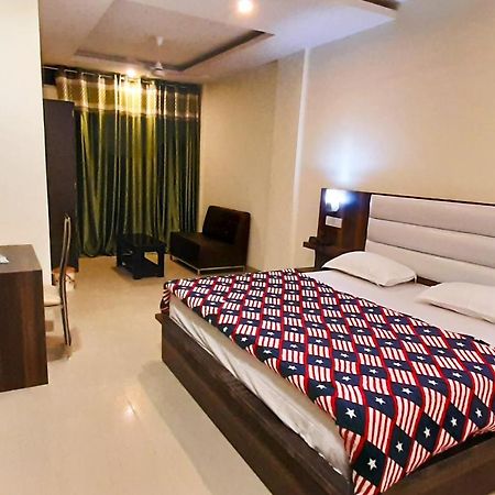 Hotel Green Park Kharar Екстер'єр фото