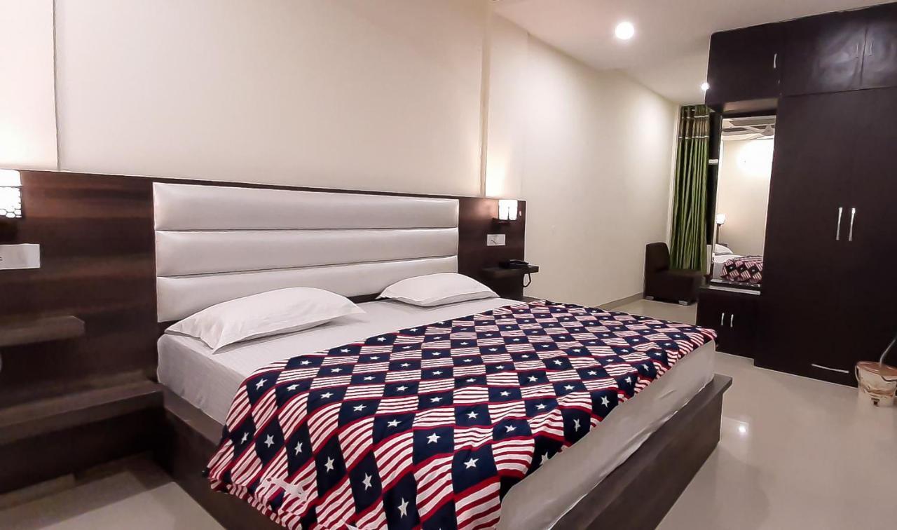 Hotel Green Park Kharar Екстер'єр фото