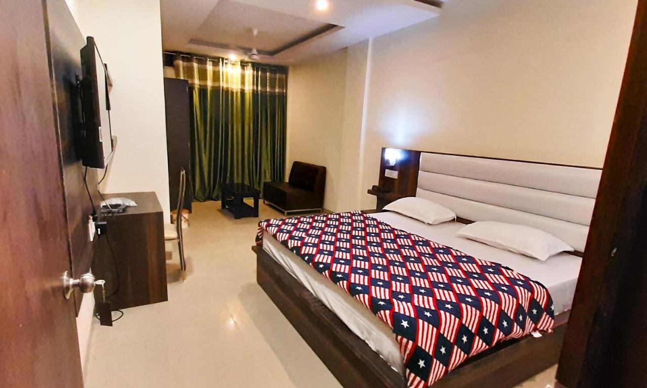 Hotel Green Park Kharar Екстер'єр фото
