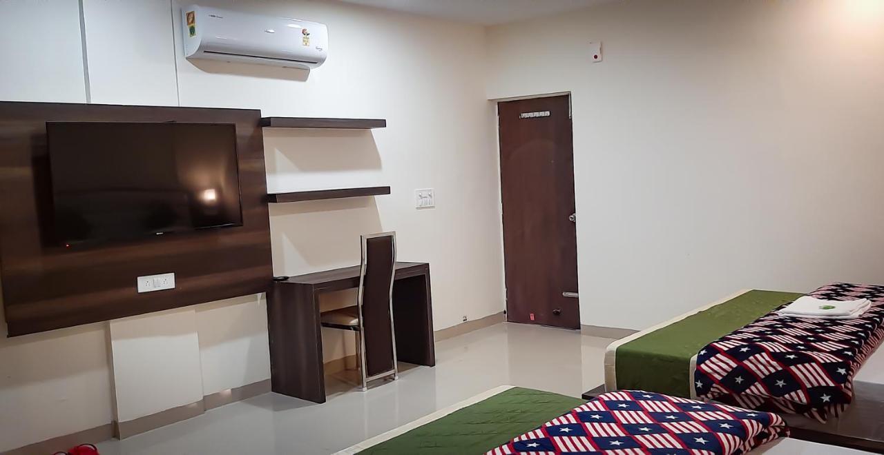 Hotel Green Park Kharar Екстер'єр фото